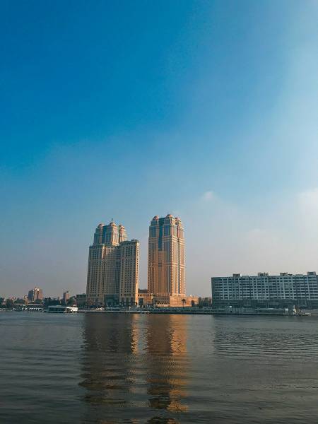 Travelholic Residence Golden Gates3