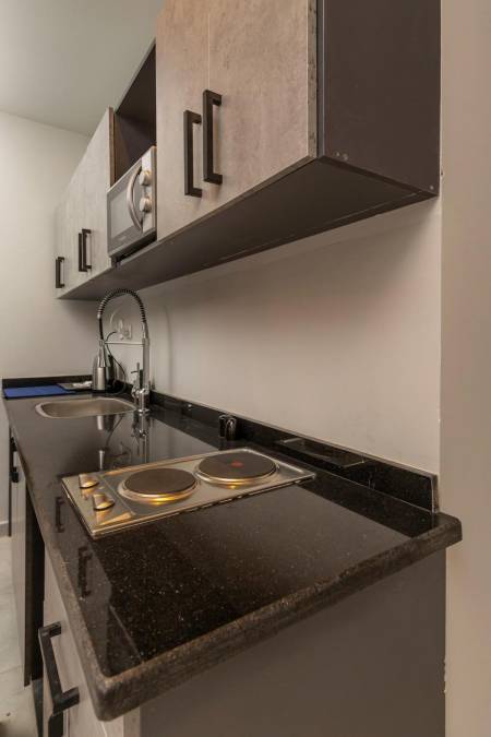Travelholic Residence Golden Gates15
