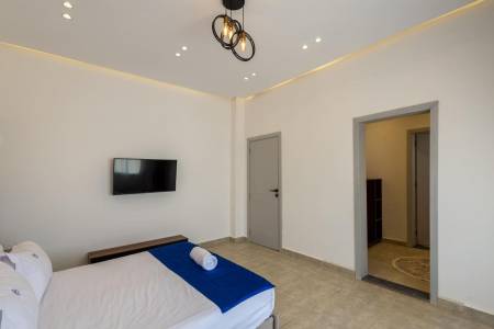 Travelholic Residence Golden Gates17
