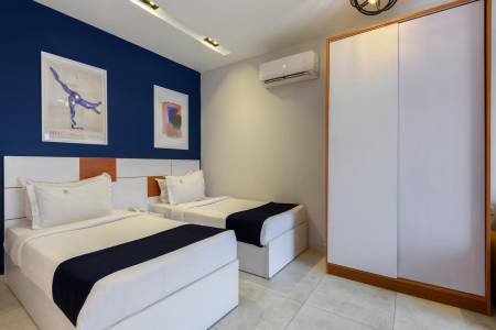 Travelholic Residence Golden Gates26
