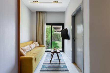 Travelholic Residence Golden Gates31