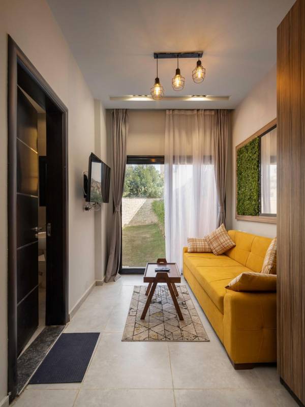Studio with Garden View