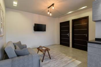 One-Bedroom Apartment2