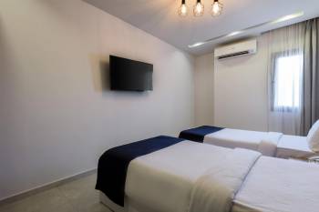 One-Bedroom Apartment4